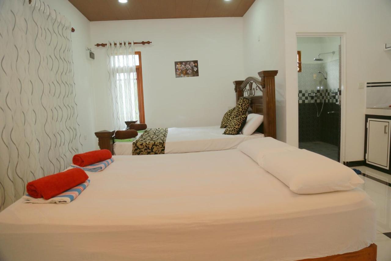 Happy Spring Guest Bed & Breakfast Mirissa Exterior photo